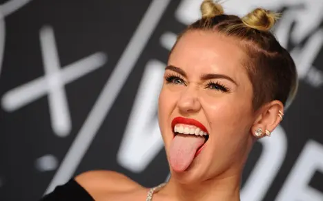Miley Cyrus (Майли Сайрус): Биография артиста