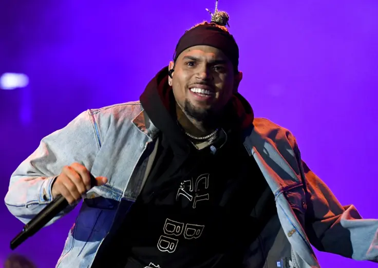 Chris Brown: Биография артиста