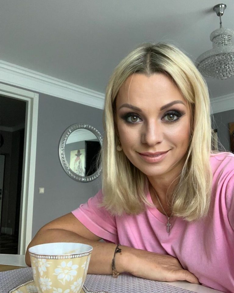 Порно пискадағы шарды үрледі