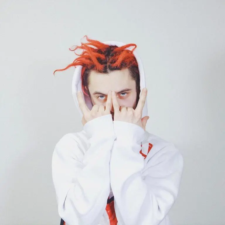 Әйелдер жезөкшелер күйеуінің көзінше трахает (Орыс)