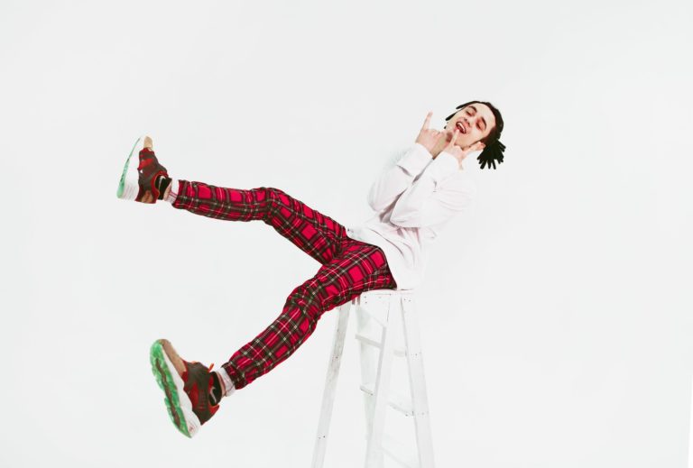 Легинс киген брюнетка