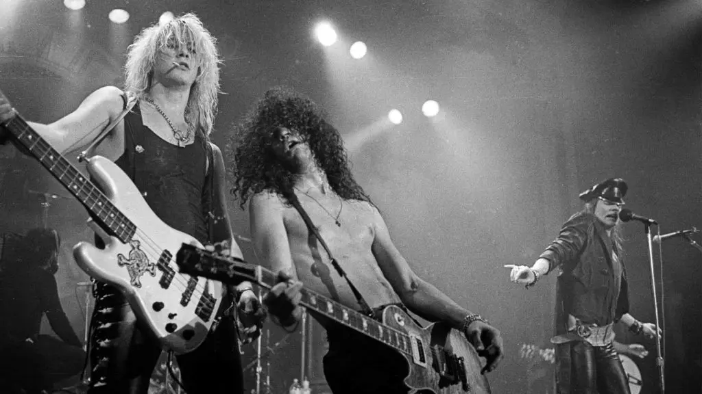 Guns N’ Roses (Ганз-Н-ро́узиз): Биография группы