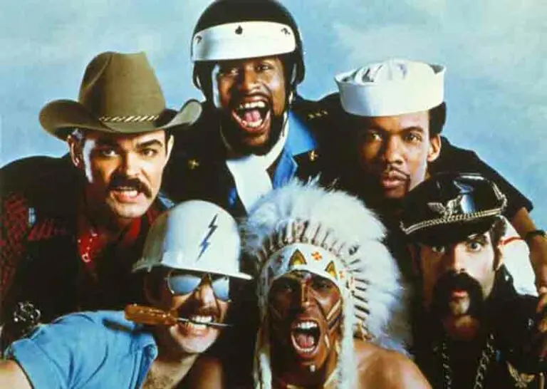 Омск порно жасырын камера Отбасына тыңшылық жасау