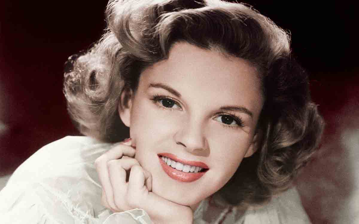 Judy Garland (Джуди Гарленд): Bioграфия певицы