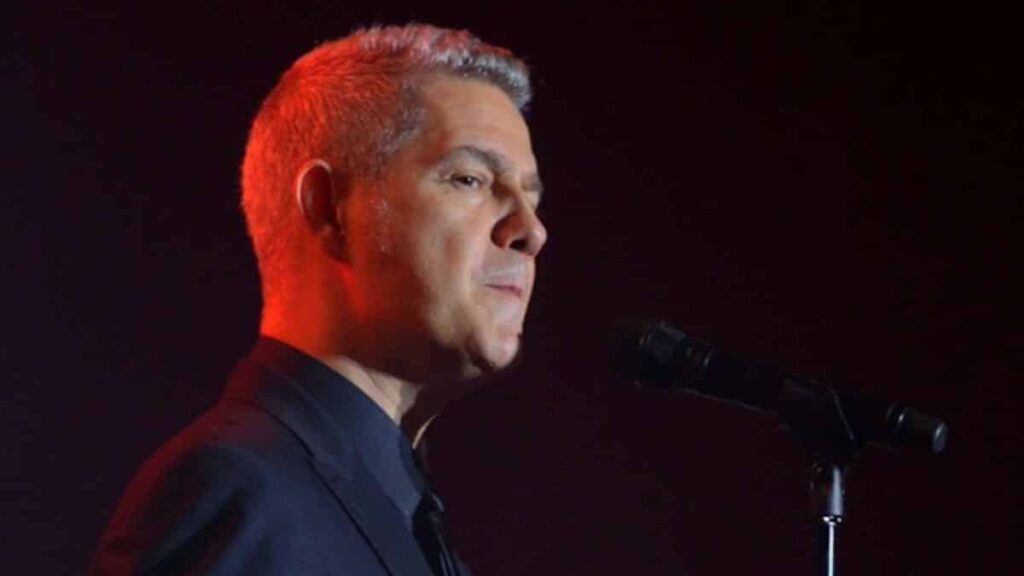 Alessandro Safina biography portrait — performing live in Beirut in 2015.