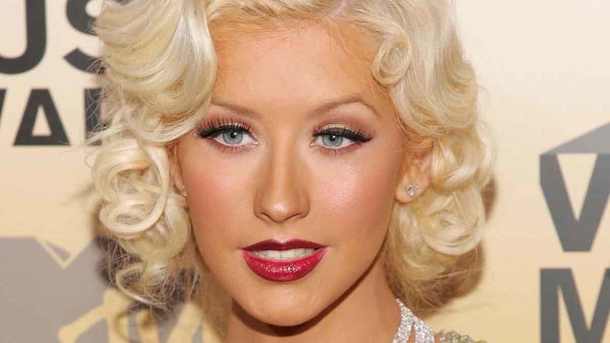 Christina Aguilera (Кристина Агилера): Биография певицы