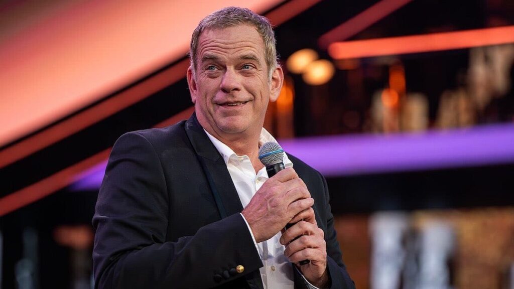 Garou biography portrait — performing live on stage at KFPP Opole.