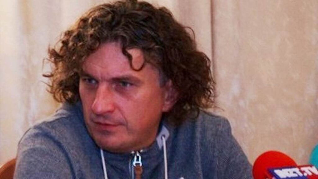 Andrii Kuzmenko biography portrait — performing live in Zhytomyr.