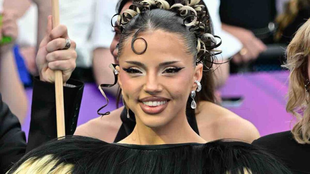 Dara biography portrait — Bulgarian singer performing on the Turquoise Carpet at the Eurovision Song Contest 2026 in Vienna.