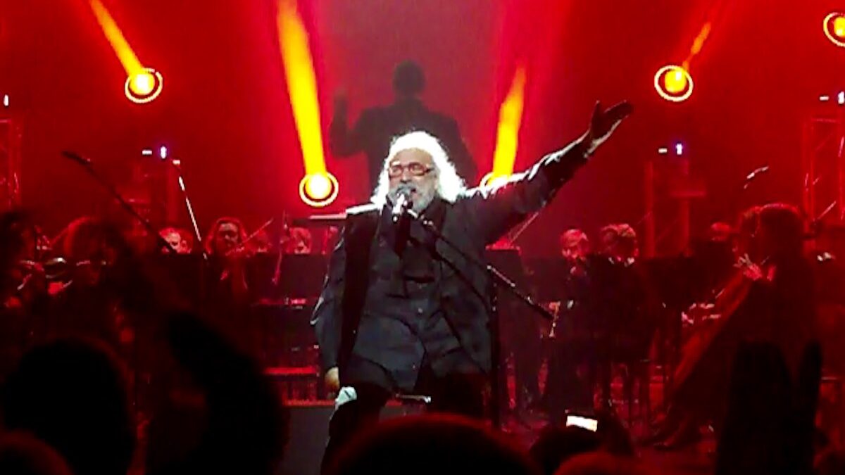 Demis Roussos (Демис Руссос): Биография артиста